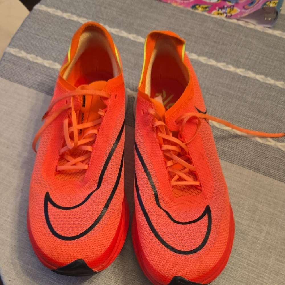 NIKE ZOOM STREAK FLY SZ 11 MEN